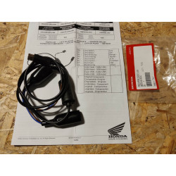 Câble de recharge USB / FORZA 125 Honda accessoire 08E55K40800U 08E55-K40-800U