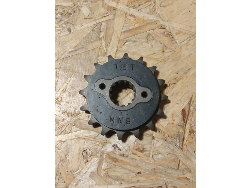 Pignon sortie boîte 16 dts Honda XRV650 VT600C – Réf. 23801-MN8-000