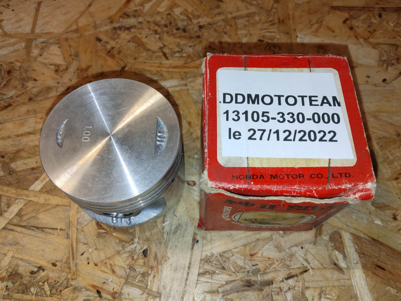 Piston +1mm D57mm Honda CBS125 SL125 – Réf. 13105-330-000