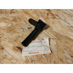 support repose pied AV D pour CB125N Honda 50615-383-720ZA