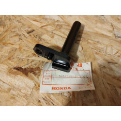 support repose pied AV D pour CB125N Honda 50615-383-720ZA