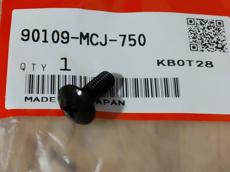 Vis cruciforme noir tête bombée M5x18 Honda 90109-MCJ-750