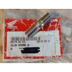 Goujon de fixation couronne CB125T CM125T CRM125 NSR125 HONDA 90128-382-670