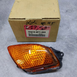 Clignotant Droit Honda CBR 1100 XX Blackbird 33410-MT7-003
