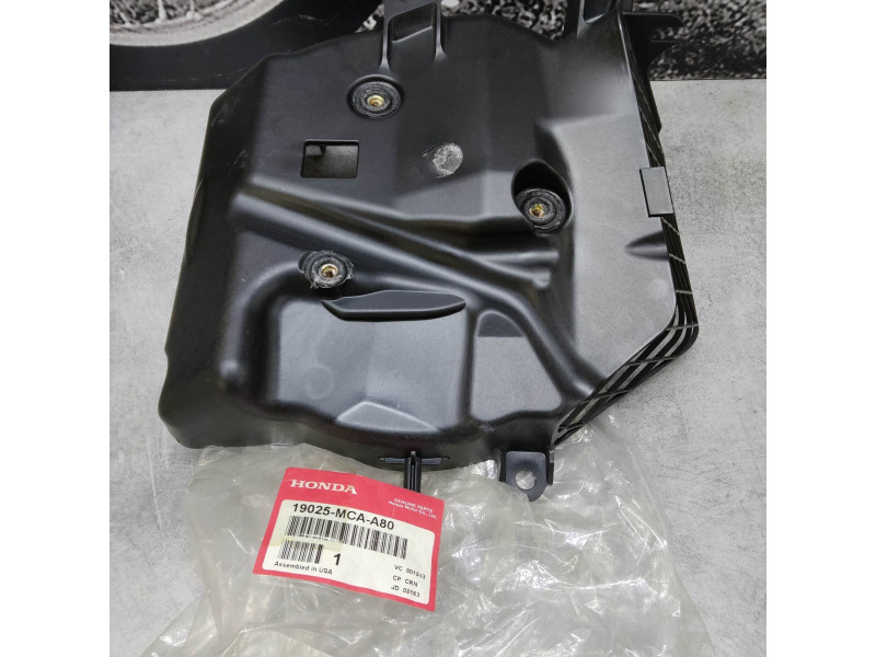 Guide d'air HONDA GL1800 GOLDWING 19025-MCA-A80