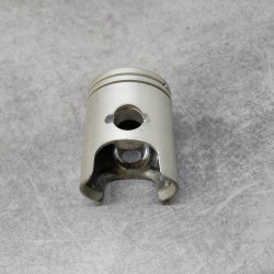 Piston +0.75 HONDA NS50 NSR50 13106-GE2-000