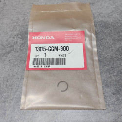 Clip axe de piston Honda 13115-GGM-900 | Pièce moteur