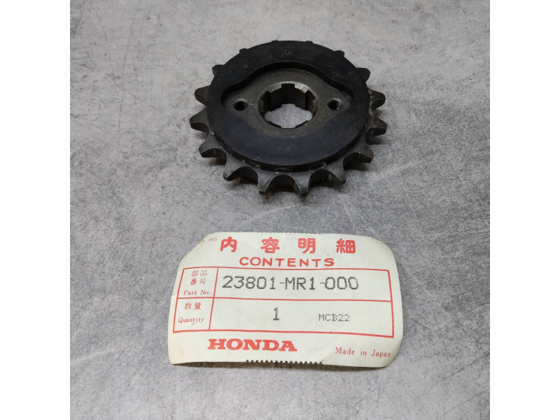 Pignon sortie de boîte 16dts Honda VT600C 23801-MR1-000