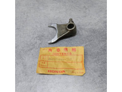Fourchette de boite gauche HONDA CR250R 84 24221-KA4-740