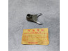 Fourchette de boîte gauche Honda CR250R 84 | NOS 24221-KA4-740