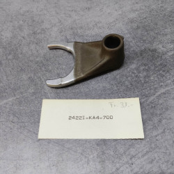 Fourchette de boîte gauche Honda CR250 CR480 - 24221-KA4-700