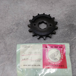 Pignon sortie boîte 15 dents Honda 400 XLS 23801-KB8-000