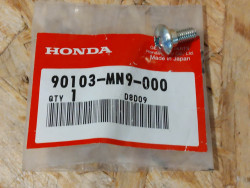 vis tête bombée avec épaulement honda 90103-MN9-000