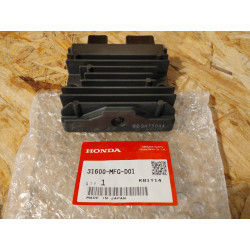 Ensemble rectifieur / régulateur CB1000R 08/10 CB600F HORNET 07/10 31600-MFG-D01