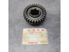 Pignon de boîte Honda VF1000R 23501-MJ4-670 NOS Neuf