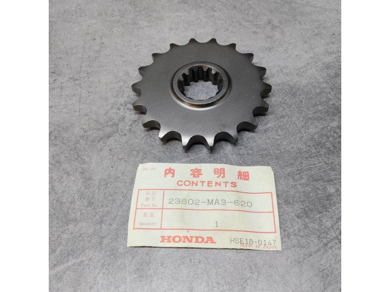 Pignon sortie de boîte Honda CB1100R 18 dents 23802-MA3-620