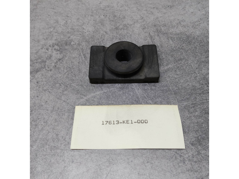 Silentbloc réservoir Honda 17613-KE1-000 | Pièce neuve