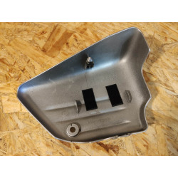 Cache latéral gauche Honda VT125C 06-07 Gris NHA49M