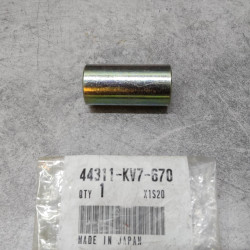 Entretoise axe roue avant Honda CH125 - 44311-KV7-670