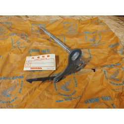 Axe de sélecteur neuf Honda CS92 C95 - Réf. 24610-201-000