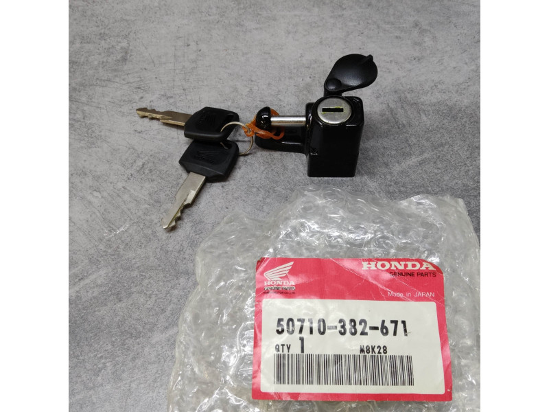 Serrure antivol casque Honda 50710-382-671 XL125 CB125S3