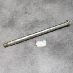 Axe de roue arrière Honda 42301-ML7-000 - Neuf NOS