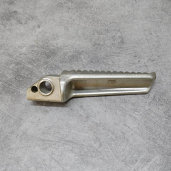 Repose-pied passager droit Honda VFR750 1987 - 50720-ML7-700