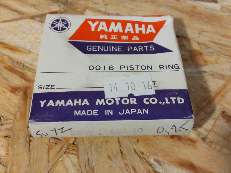 KIT SEGMENTS COTE 0.25 POUR YAMAHA DT80LC CODE 30W-11601-10