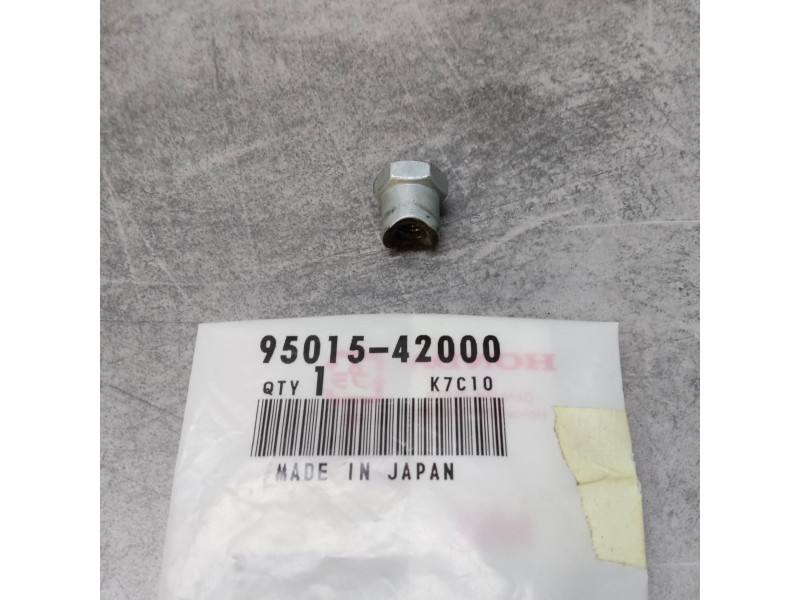 Ecrou de réglage de tige de frein AR HONDA 95015-42000