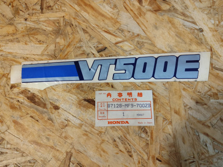 Autocollant Cache Latéral Droit Honda VT500EF 87128-MF9-700ZB