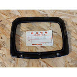 Entourage de phare noir ATC110 83/85 ATC125M 84/85 honda 33101-943-671