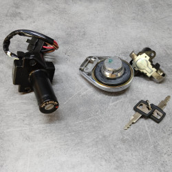 Jeu de serrures + clefs Honda VF1100C CF 35010-MB4-761