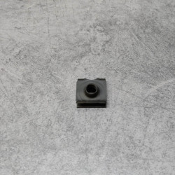 Écrou agrafe D6 mm Honda 90320-MM5-000 CBR1000