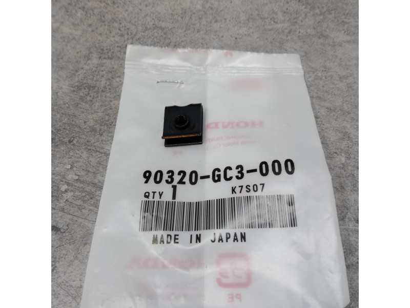 Écrou Agrafe D5mm Honda CB500 | Réf. 90320-GC3-000