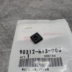 Agrafe vis 5mm Honda 90312-MT3-000 | Fixation moto