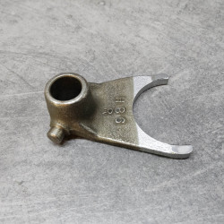 Fourchette de boîte Honda 24211-HB6-000 N.O.S