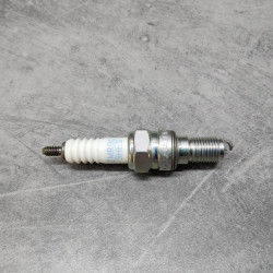 Bougie NGK IMR9C-9HES Honda 31912-MEL-003