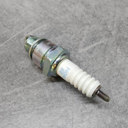 Bougie NGK BPR6HSA Honda SA50 Vision SH50 Scoopy – Réf. 98076-56715