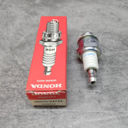 Bougie NGK BMR4A Honda 98073-54744 – Allumage fiable