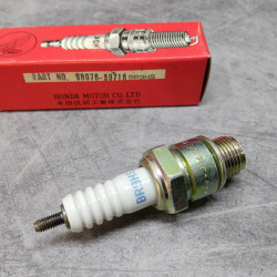 Bougie NGK BR9HS Honda 98076-59716 - Allumage 50cc