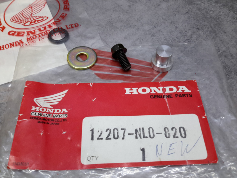 Bouchon HONDA 12207-NL0-820 RC30 HRC