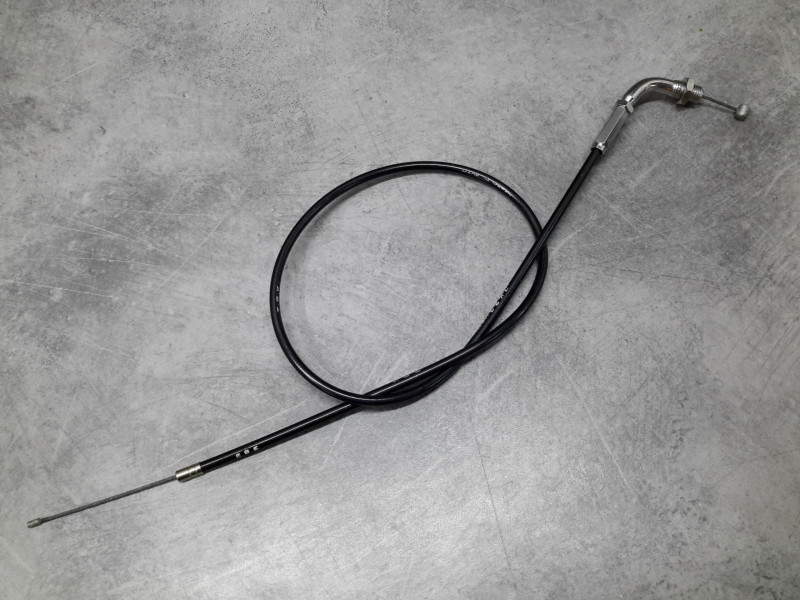 cable de gaz adaptable de 125S3 avec carbu 066A 066B (cuve fixée par agrafe)