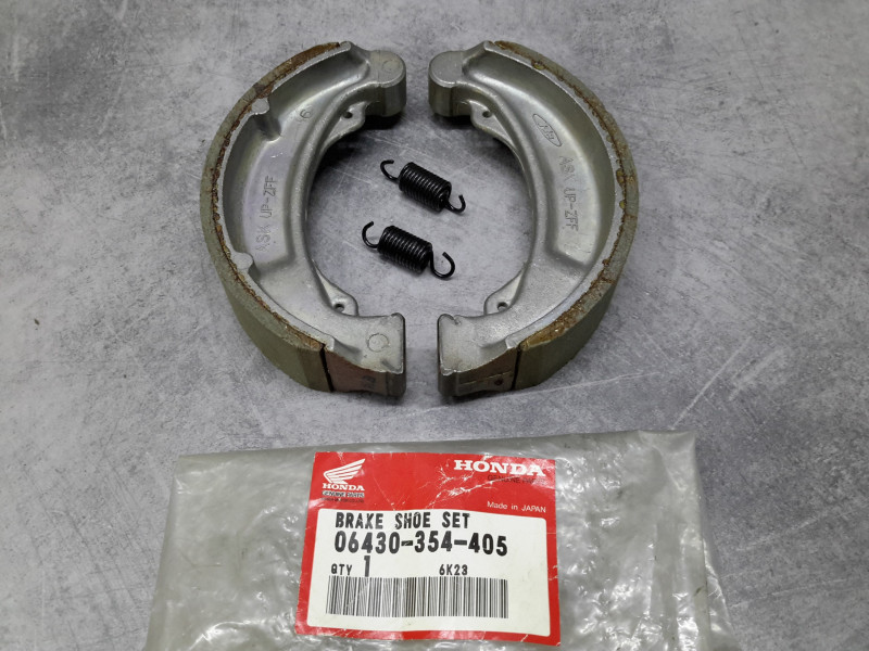 Jeu Mâchoires de Frein Honda Réf. 06430-354-405
