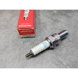 Bougie NGK CR8E Honda CBR125 - Réf. 98059-58816