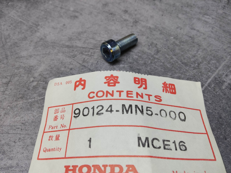 Boulon Douille 7x17 Honda GL1500 - Réf. 90124-MN5-000