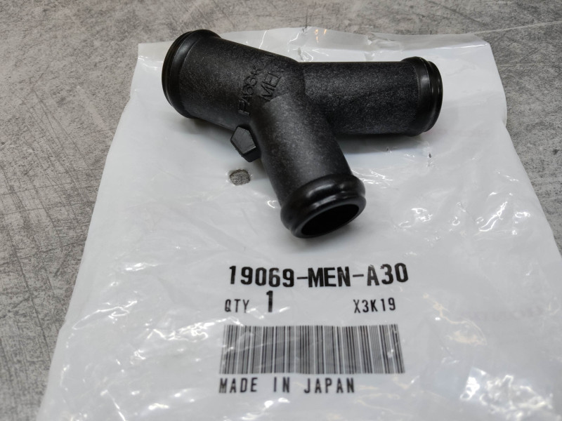 Raccord en Y durite eau Honda 19069-MEN-A30