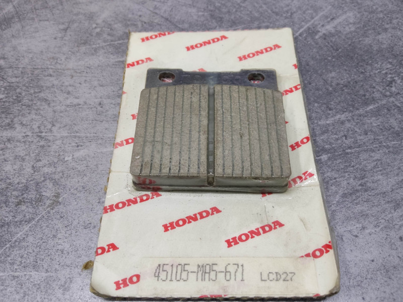 Plaquette Frein Avant Honda 45105-MA5-671 CB250N