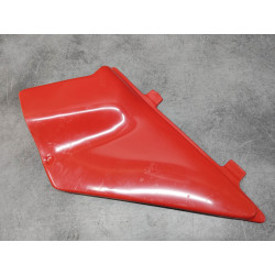 Cache latéral droit rouge R23 Honda – Réf. 83600-167-000ZA
