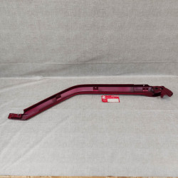 rail latéral gauche de CH125 Spacy 86 code couleur R132C