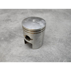 Piston Suzuki GT250 1973-75 neuf réf. 1211018402050